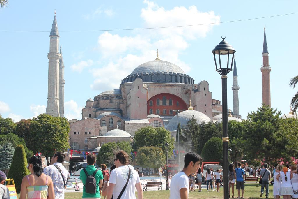 Herton Hotel Istanbul Bagian luar foto